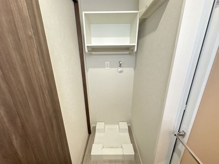 玄関　洗濯機置き場