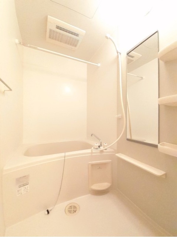 バス・シャワールーム　図面と現状に相違がある場合には現状を優先