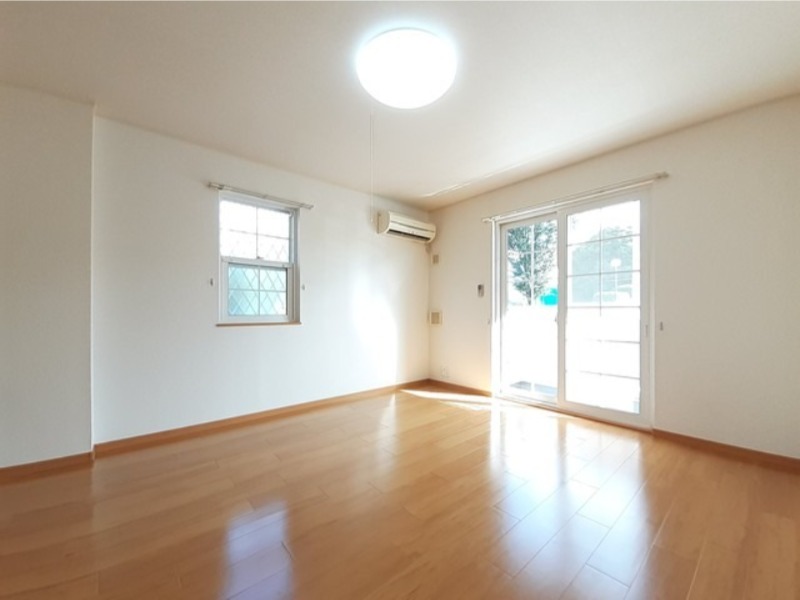 居室・リビング　図面と現状に相違がある場合には現状を優先