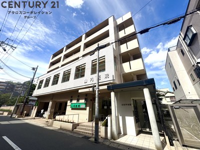 建物外観　敷地内バイク置き場あり！