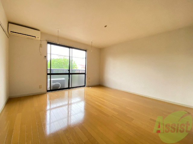 居室・リビング　広めのリビングで快適にお過ごし出来ます。