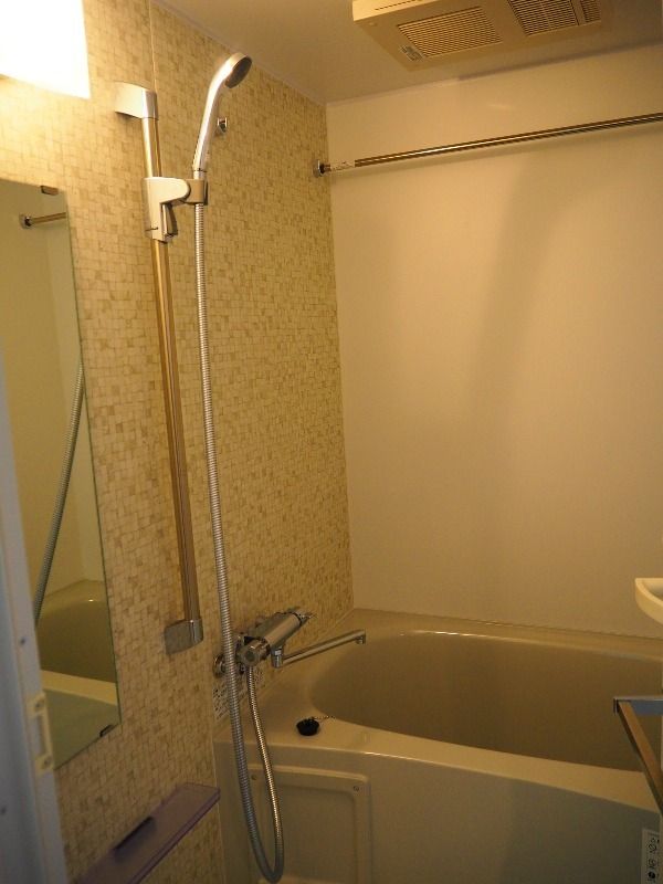 バス・シャワールーム　☆ゆっくりくつろげるお風呂☆