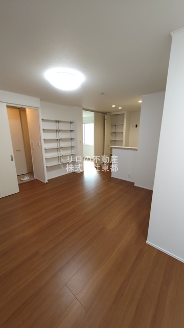 居室・リビング　※他号室のお写真です