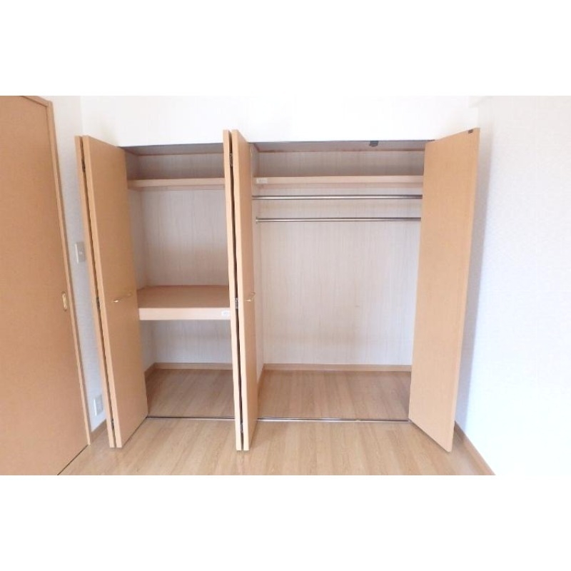 収納　収納も各部屋にあります