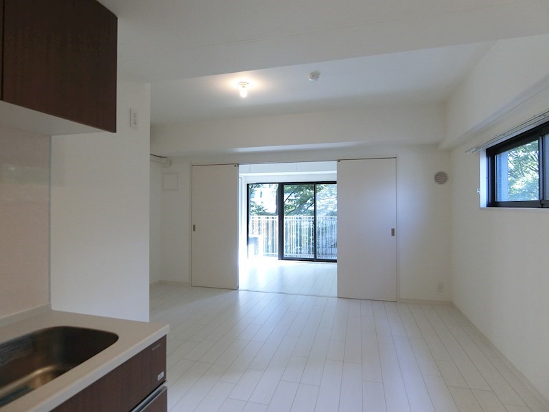 居室・リビング　充実設備の築浅1ＬＤＫマンション