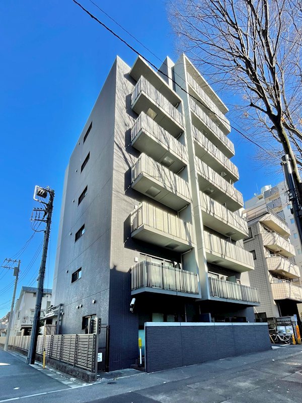 建物外観　弊社貸主マンション・5階角部屋・二面採光の１LDKマンション