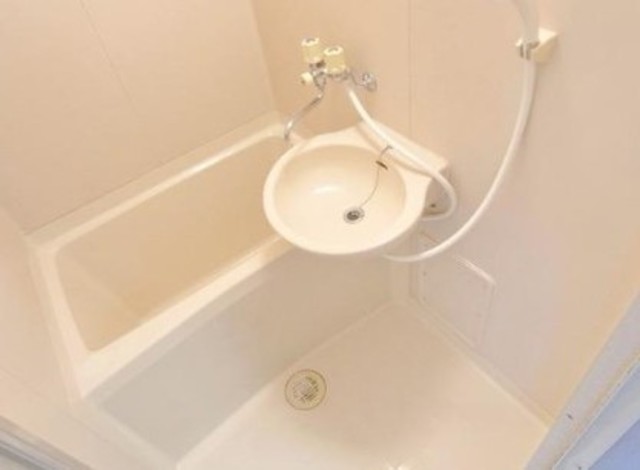 バス・シャワールーム　他部屋参考。