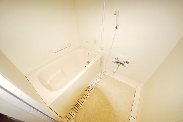 バス・シャワールーム　★