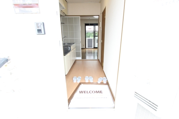 玄関　洗濯機置き場