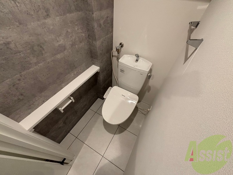 トイレ　トイレです。お洒落なクロスが使われていました！