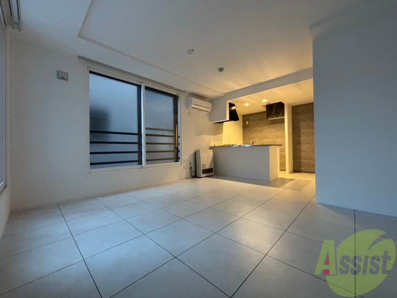 居室・リビング　広くてきれいなリビングです！快適に過ごせそうですね。