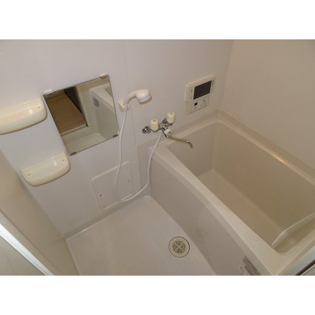 バス・シャワールーム　※別部屋の参考写真となります※現況優先※