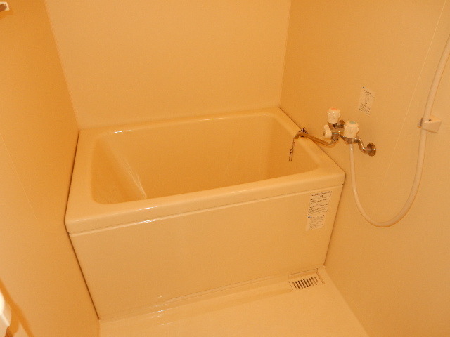 バス・シャワールーム　バス。