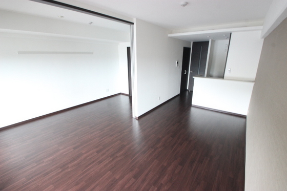 居室・リビング　※別部屋の写真です