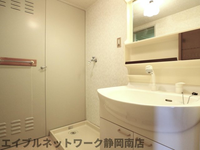 洗面設備　洗面所です