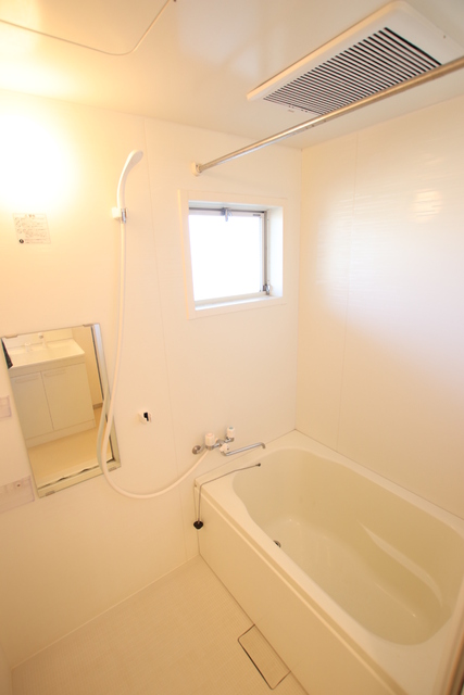 バス・シャワールーム　毎日の疲れをお風呂でリフレッシュ