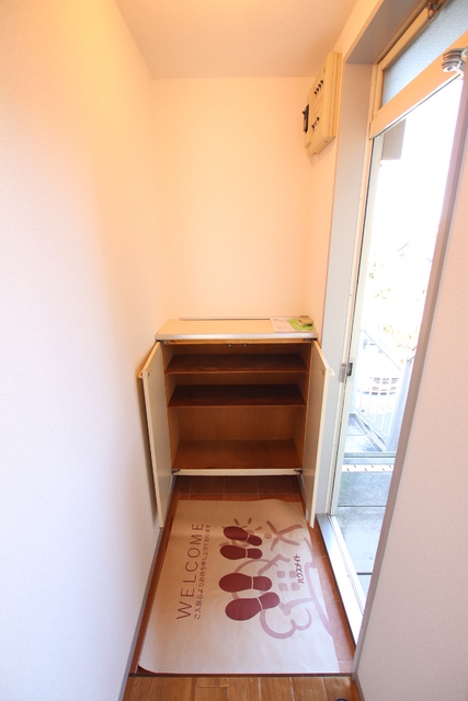 玄関　靴もしっかり収納可能