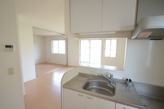 居室・リビング　白基調のおしゃれなＬＤＫ！