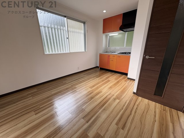 居室・リビング　採光ある8.2帖のリビングです♪