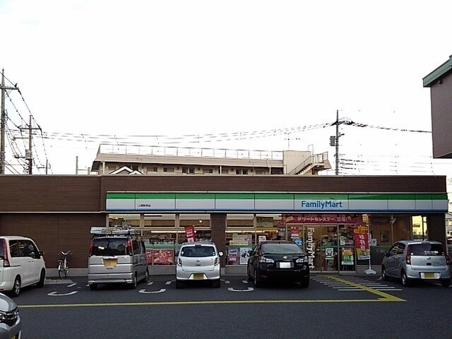 その他　ファミリーマート三郷駅南店（その他）まで210m