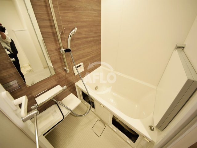 バス・シャワールーム　プレサンス大阪天満リバーシア　浴室