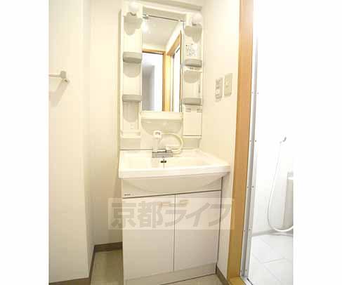 洗面設備　シャンプードレッサーで朝の忙しい時間を短縮！