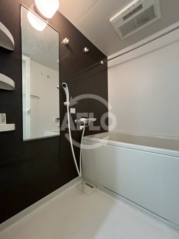 バス・シャワールーム　サンマルベリー扇町　浴室