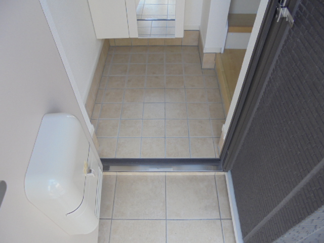 玄関　同型タイプ