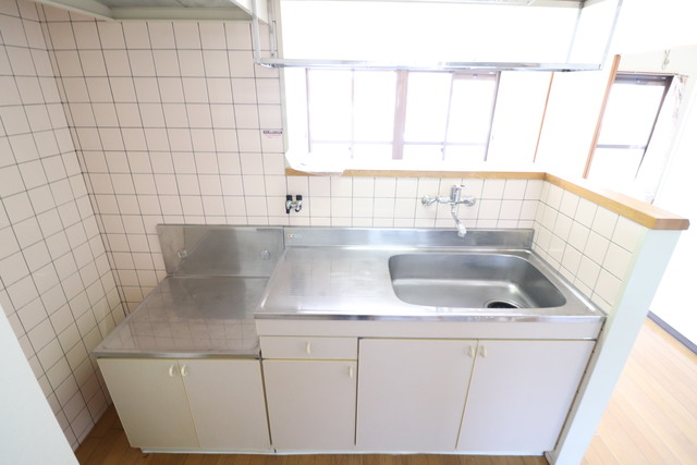 キッチン　２口ガスコンロ設置可能