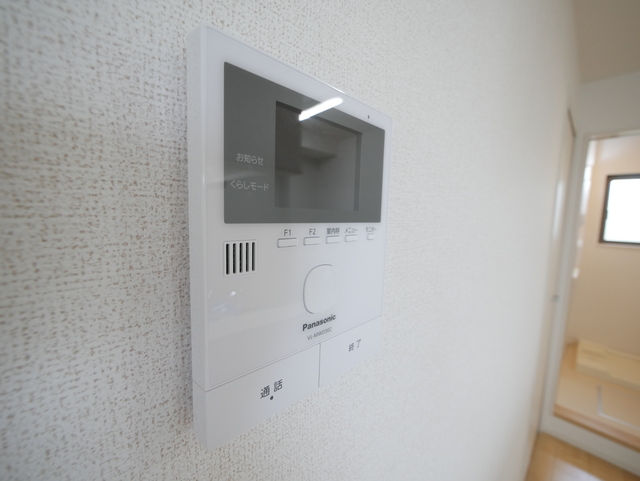 セキュリティ　★顔の見えるモニタ付インターホンで不意の来客も安心です★