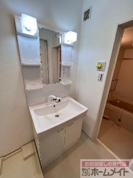 洗面設備　洗髪洗面化粧台