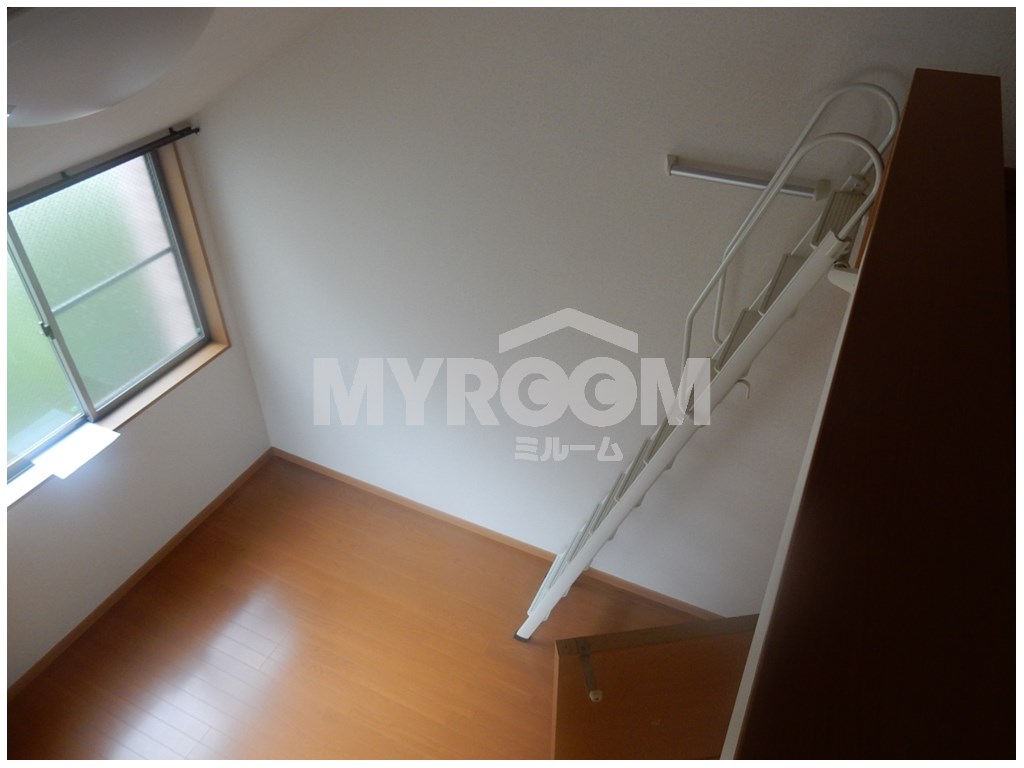 居室・リビング　洋室☆（同一仕様写真）