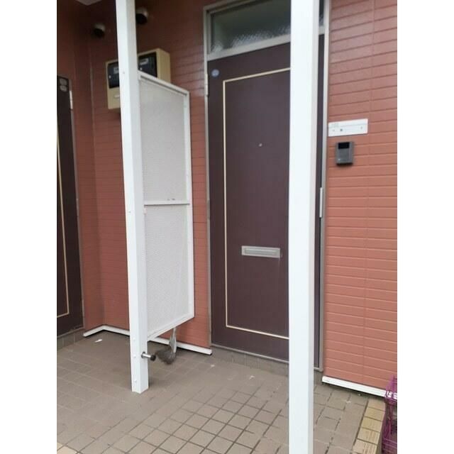 玄関　お問合せはタウンハウジングまで！※現地待合わせ相談可能