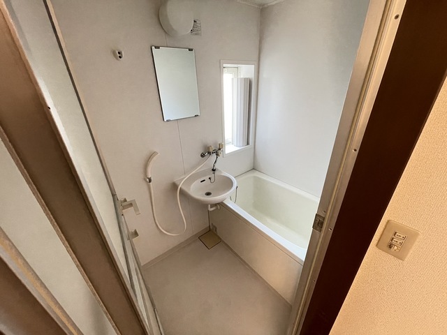 バス・シャワールーム　別号室参考写真