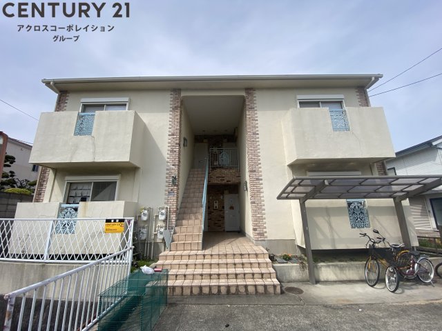 建物外観　敷地内に駐輪場があります