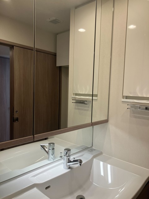 洗面設備　※写真は同タイプ住戸です。