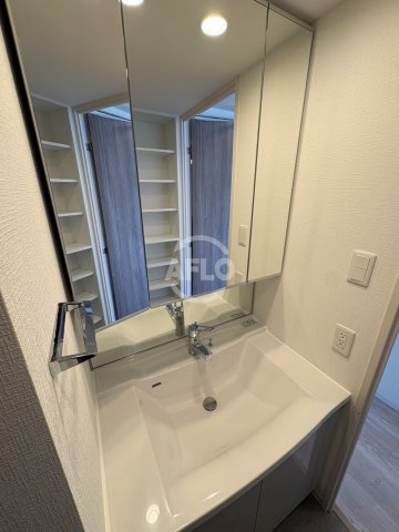 洗面設備　Metrosa谷町六丁目South　独立洗面台