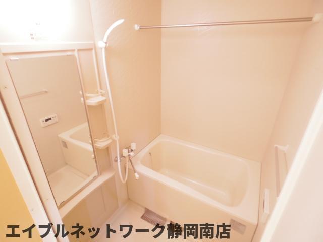 バス・シャワールーム　日々の暮らしに欠かせないお風呂です