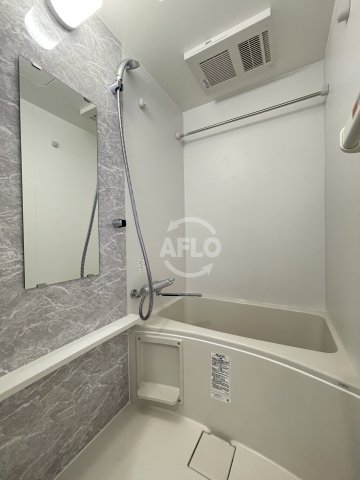 バス・シャワールーム　エスリード弁天町グランツ　風呂