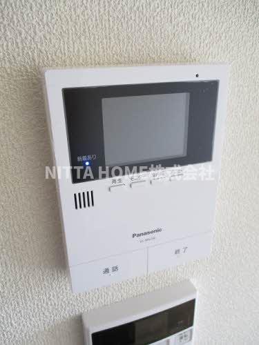 セキュリティ　モニタ付きインターホン完備で来客時の対応も安心◎