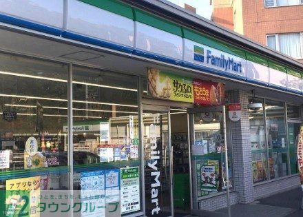 コンビニ　ファミリーマート瑞穂内方町店（コンビニ）まで340m