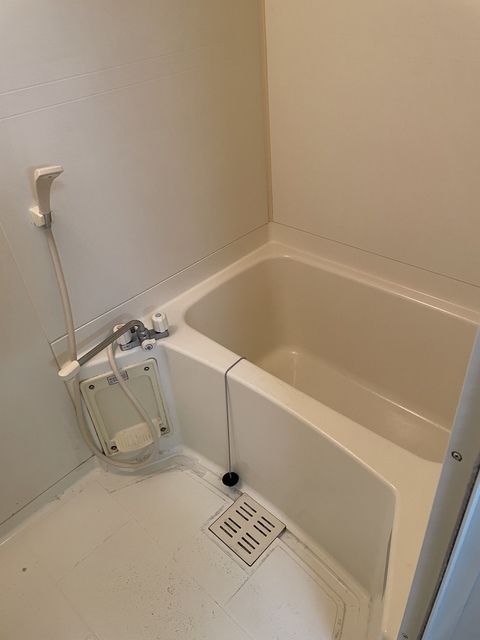 バス・シャワールーム　※別部屋参考写真