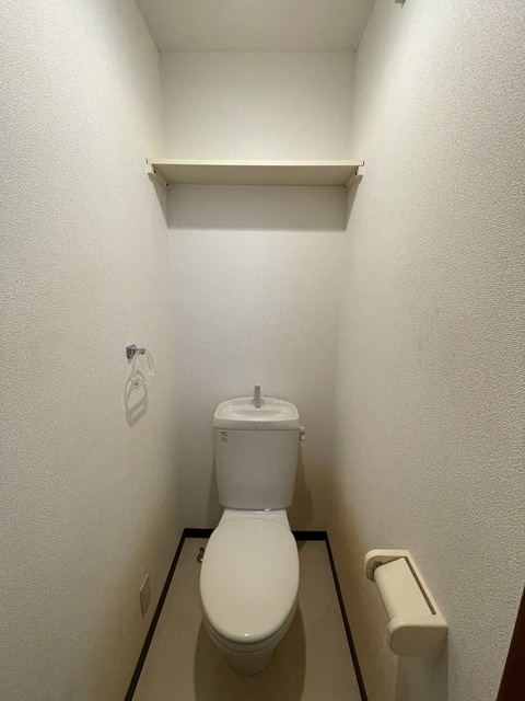 トイレ　※別部屋参考写真