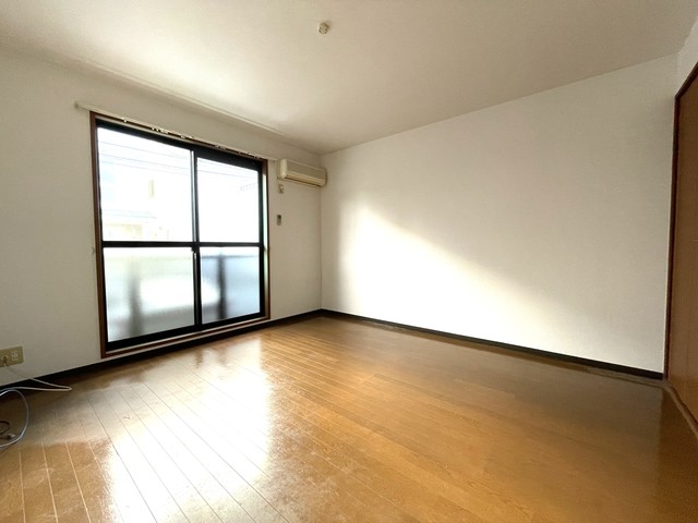 居室・リビング　※別部屋参考写真