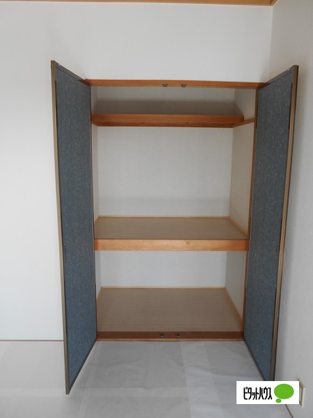 収納　南側和室