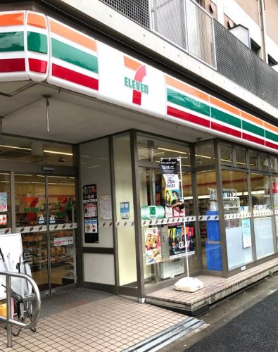 コンビニ　セブンイレブン 杉並阿佐谷中杉通り店（コンビニ）まで205m