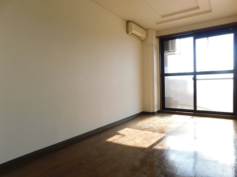 居室・リビング　同タイプのお部屋の写真です