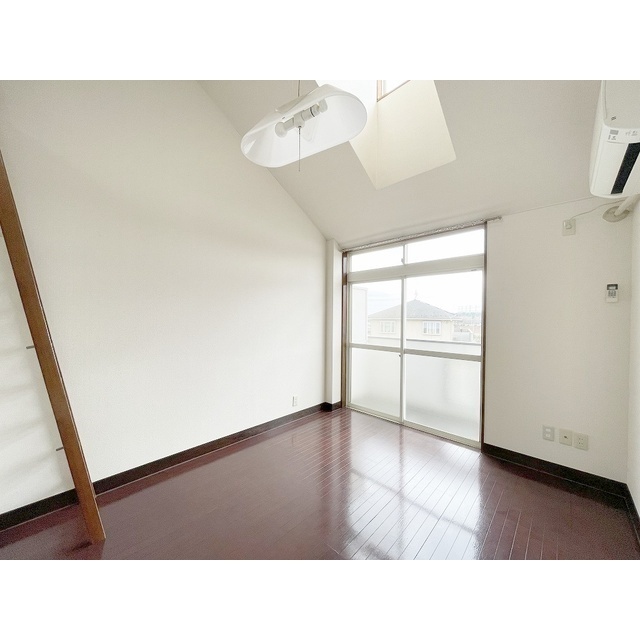 その他部屋・スペース　※他室の写真となります。