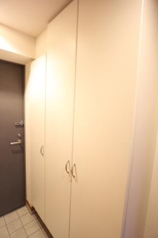 玄関　同マンション別部屋