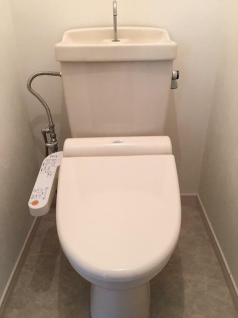 トイレ　ウォシュレット
